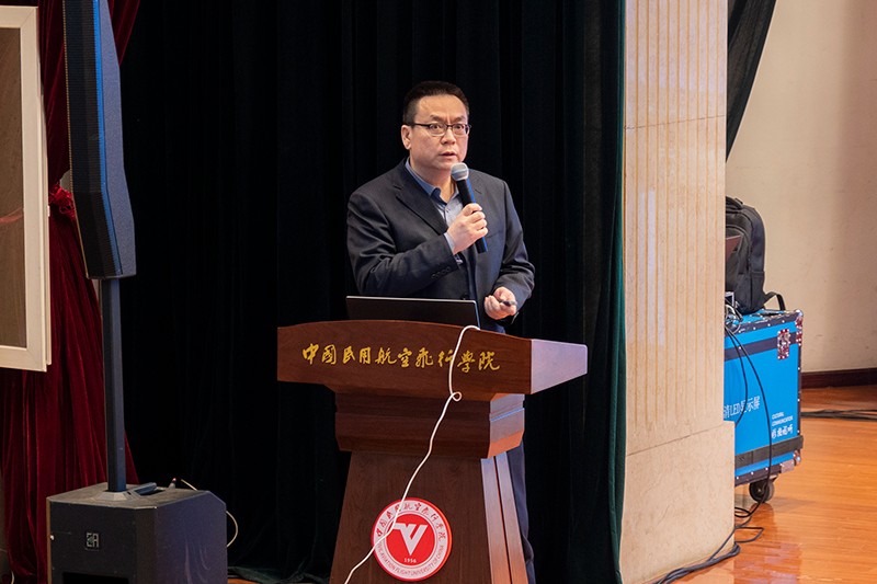 20240108氣象大會楊波副主任報(bào)告20羅心若.jpg